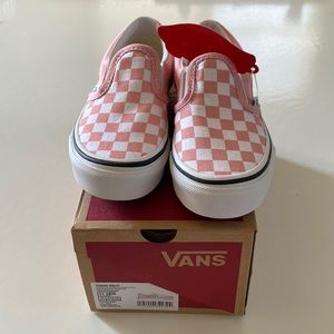 NWT Kids slip on checkered Vans